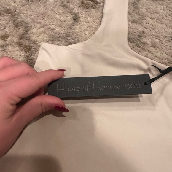 House of Harlow Cream Tank Top - Picture 2 of 4